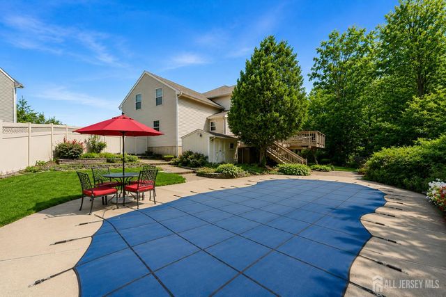 73 Nystrom Trail, Old Bridge, NJ 07747