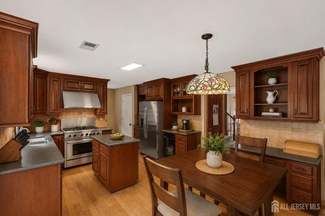 73 Nystrom Trail, Old Bridge, NJ 07747