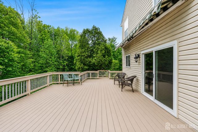 73 Nystrom Trail, Old Bridge, NJ 07747