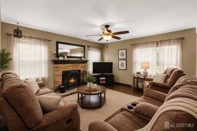 73 Nystrom Trail, Old Bridge, NJ 07747