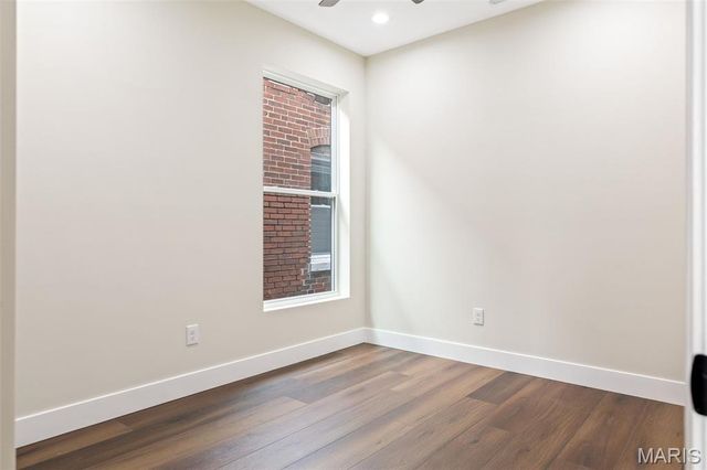 4209 Norfolk Avenue, St Louis, MO 63110