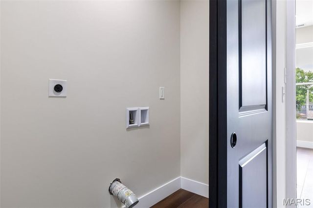 4209 Norfolk Avenue, St Louis, MO 63110