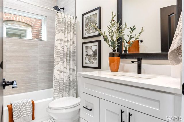 4209 Norfolk Avenue, St Louis, MO 63110