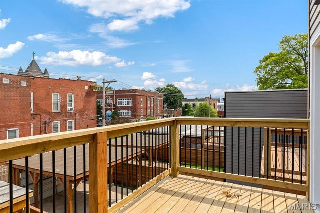 4209 Norfolk Avenue, St Louis, MO 63110