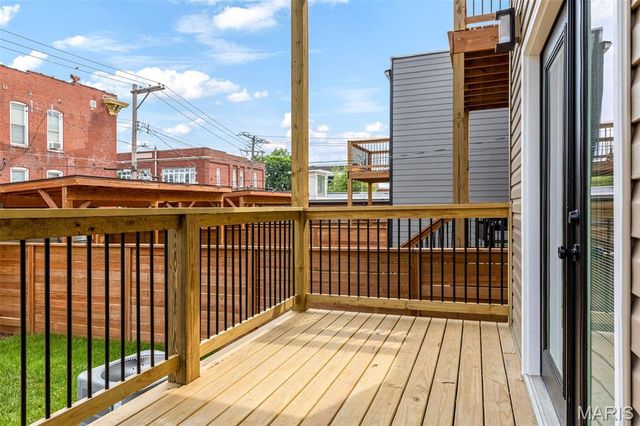 4209 Norfolk Avenue, St Louis, MO 63110