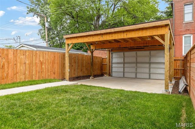 4209 Norfolk Avenue, St Louis, MO 63110