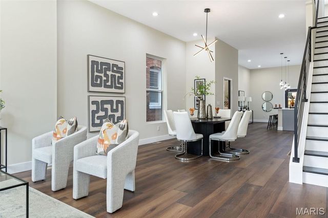 4209 Norfolk Avenue, St Louis, MO 63110