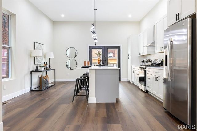 4209 Norfolk Avenue, St Louis, MO 63110