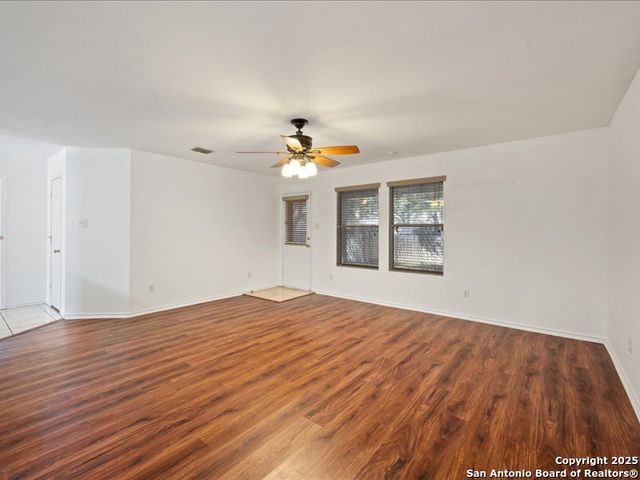 8031 Ferndale Oaks, San Antonio, TX 78249