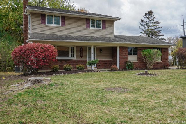 5445 Frankwill Avenue, Independence Charter Township, MI 48346