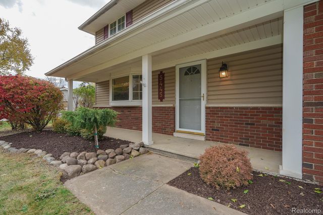 5445 Frankwill Avenue, Independence Charter Township, MI 48346