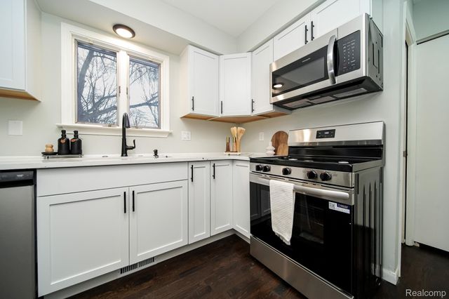 5445 Frankwill Avenue, Independence Charter Township, MI 48346