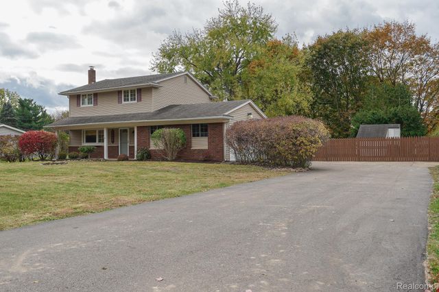 5445 Frankwill Avenue, Independence Charter Township, MI 48346