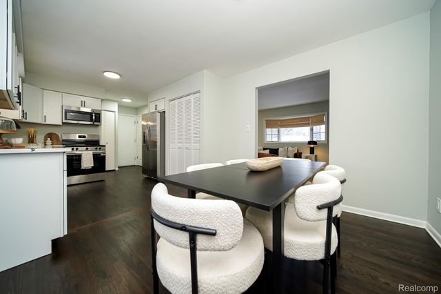 5445 Frankwill Avenue, Independence Charter Township, MI 48346