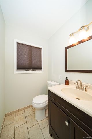 5445 Frankwill Avenue, Independence Charter Township, MI 48346