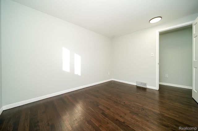 5445 Frankwill Avenue, Independence Charter Township, MI 48346