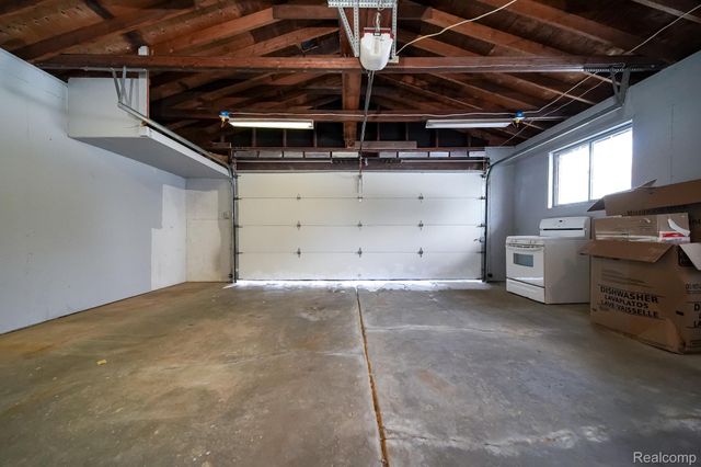 5445 Frankwill Avenue, Independence Charter Township, MI 48346