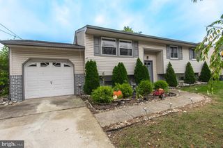 280 IRELAND TER, Williamstown, NJ 08094
