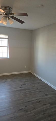 6928 Hershe Street A, Houston, TX 77020