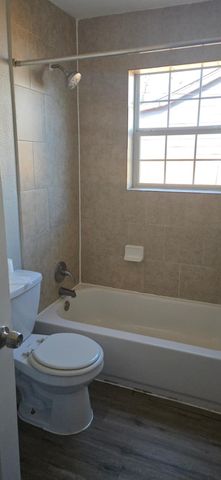 6928 Hershe Street A, Houston, TX 77020