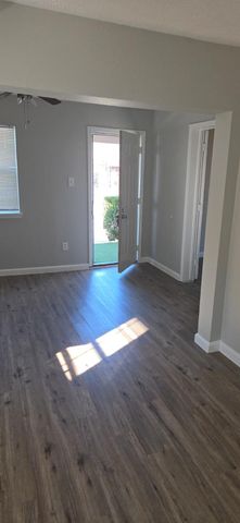 6928 Hershe Street A, Houston, TX 77020