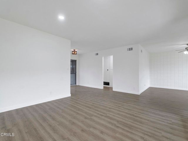 175 W Bowling Green, Port Hueneme, CA 93041