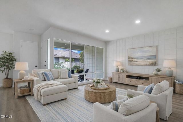 175 W Bowling Green, Port Hueneme, CA 93041