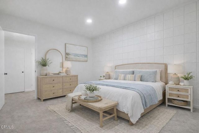 175 W Bowling Green, Port Hueneme, CA 93041