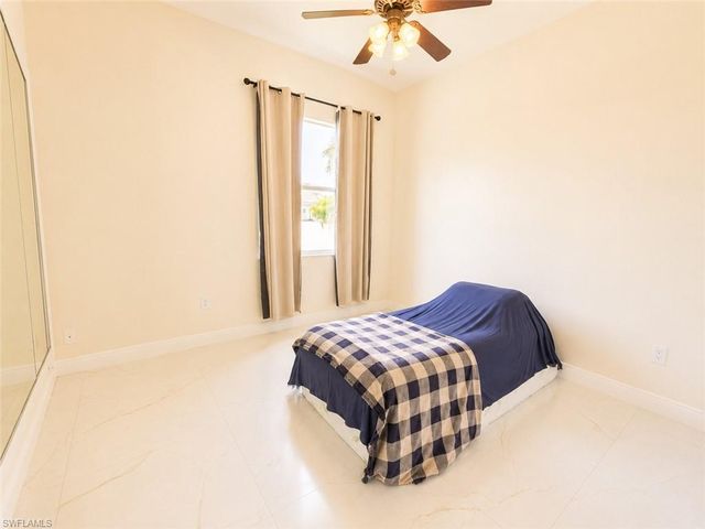 200 NW 7th TER, Cape Coral, FL 33993