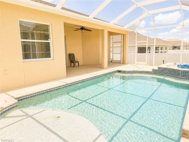 200 NW 7th TER, Cape Coral, FL 33993