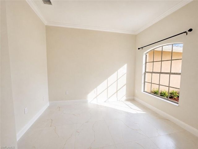 200 NW 7th TER, Cape Coral, FL 33993
