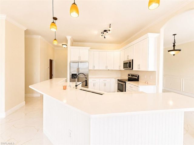 200 NW 7th TER, Cape Coral, FL 33993