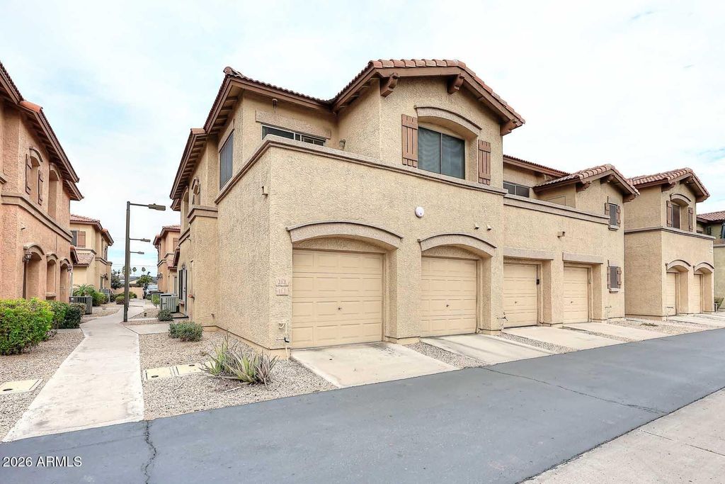 805 S SYCAMORE -- 212, Mesa, AZ 85202