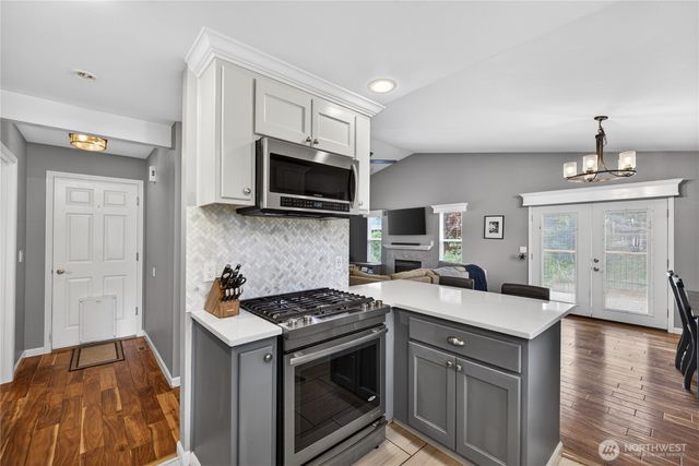 1298 NE Riksen Way, Oak Harbor, WA 98277