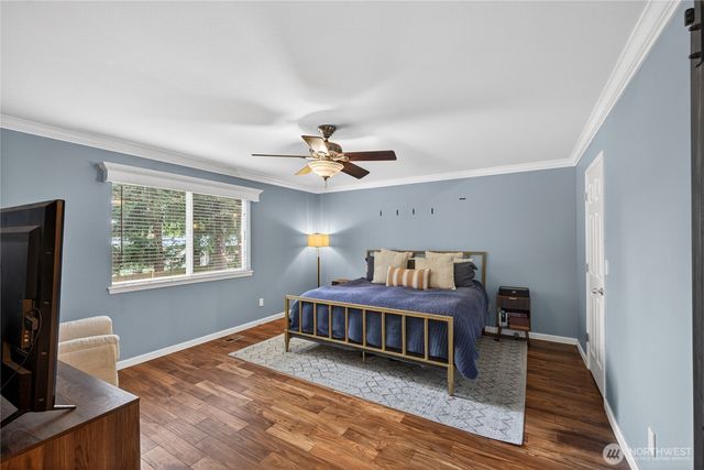 1298 NE Riksen Way, Oak Harbor, WA 98277
