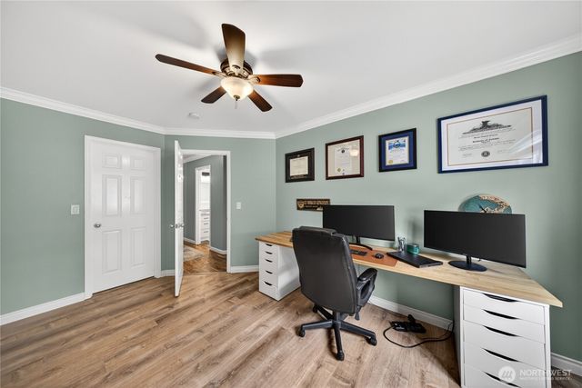 1298 NE Riksen Way, Oak Harbor, WA 98277