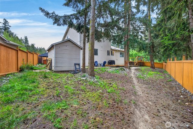 1298 NE Riksen Way, Oak Harbor, WA 98277