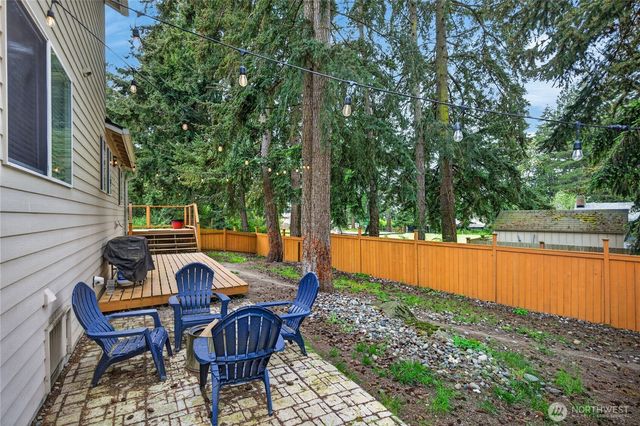 1298 NE Riksen Way, Oak Harbor, WA 98277