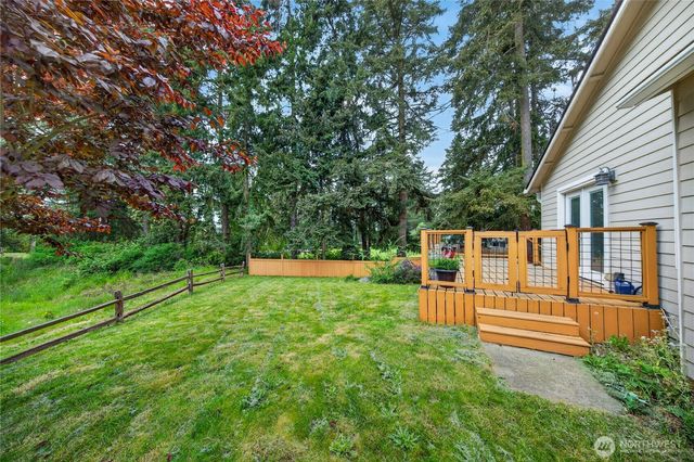1298 NE Riksen Way, Oak Harbor, WA 98277