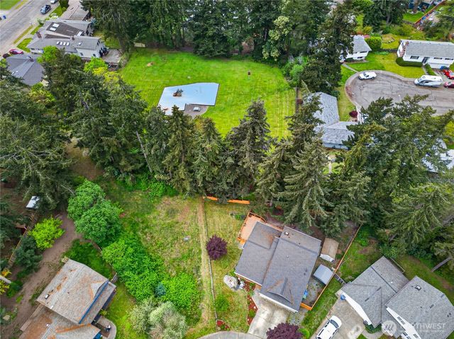 1298 NE Riksen Way, Oak Harbor, WA 98277