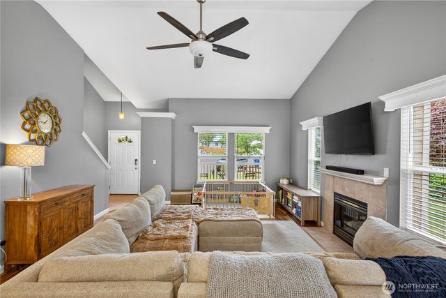 1298 NE Riksen Way, Oak Harbor, WA 98277