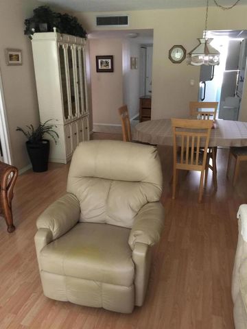 2998 NW 48th Terrace 332, Lauderdale Lakes, FL 33313