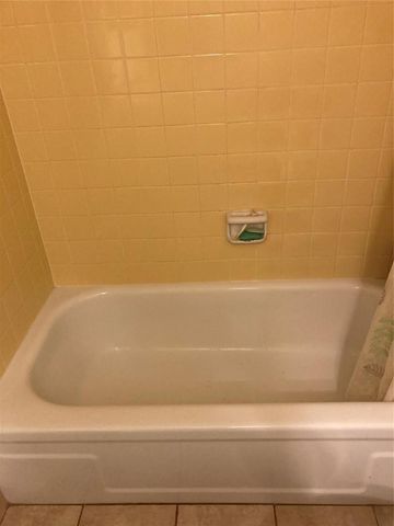 2998 NW 48th Terrace 332, Lauderdale Lakes, FL 33313
