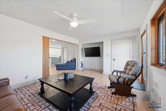 340 FAIRWAY DR, Spearfish, SD 57783