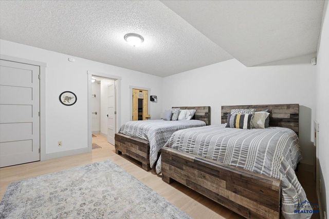 340 FAIRWAY DR, Spearfish, SD 57783