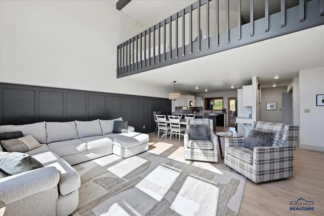 340 FAIRWAY DR, Spearfish, SD 57783