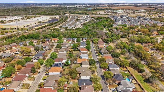 6239 Donely Pl, San Antonio, TX 78247