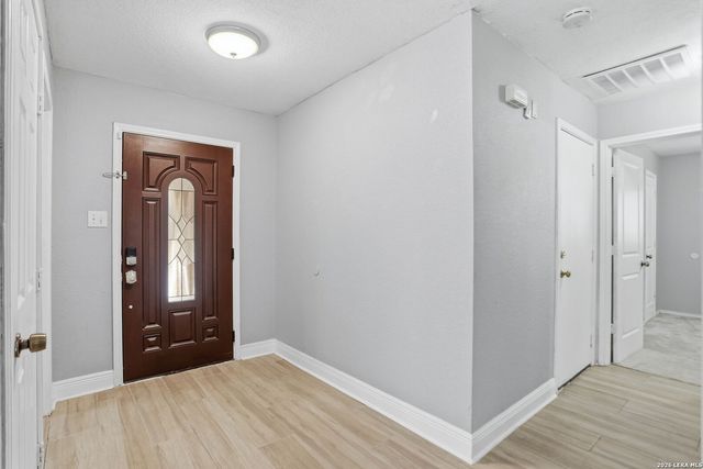 6239 Donely Pl, San Antonio, TX 78247