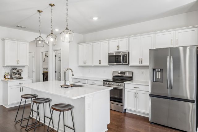 2133 Creekland View Blvd, Nashville, TN 37207