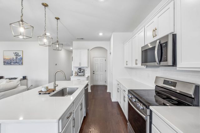 2133 Creekland View Blvd, Nashville, TN 37207